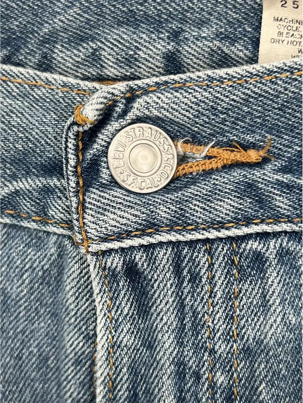 Levi's Men's‎ Blue Denim Jeans Size 25 Classic Fit Durable Cotton